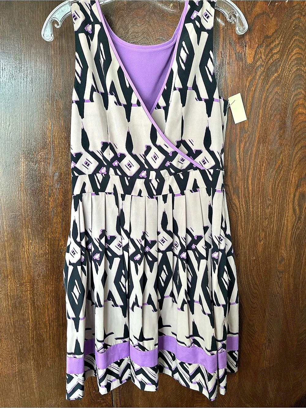 Jessica Simpson Geometric Knee Length Dress in Purple & Black Women’s L V-Neck